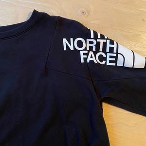 North Face pullover sweatshirt size M